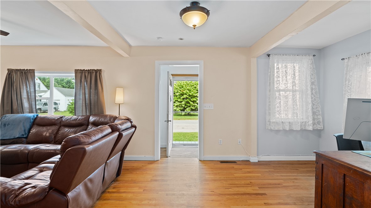 427 Elm Street Warwick, RI 02888 - Photo 11 of 36