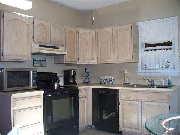 1079 Sumner Avenue Springfield, MA 01118 - Photo 17 of 25