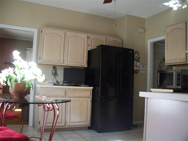 1079 Sumner Avenue Springfield, MA 01118 - Photo 18 of 25