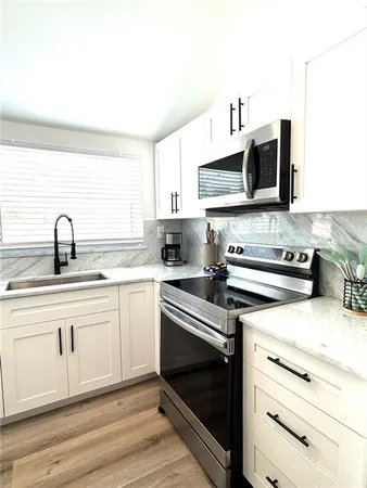 $4,250 | 6980 Poinsetta Avenue, Longboat Key, FL 34228
