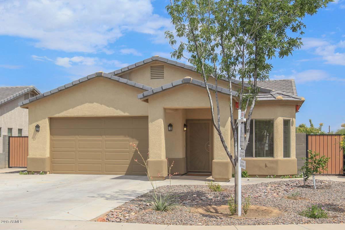 724 East Carson Road Phoenix, AZ 85042 - Photo 1 of 35 Front View