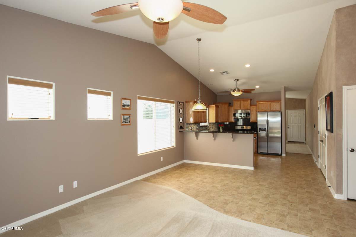 724 East Carson Road Phoenix, AZ 85042 - Photo 15 of 35 Family Room-Kitchen2