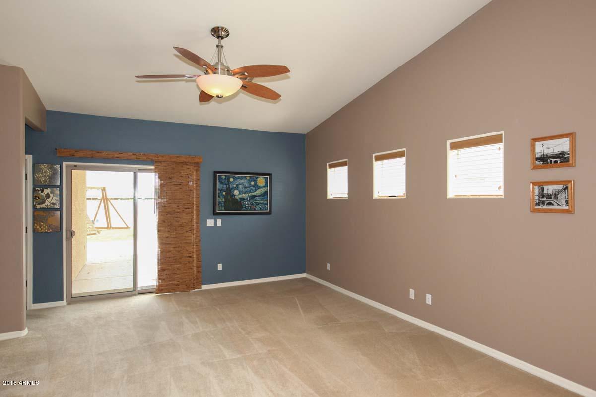 724 East Carson Road Phoenix, AZ 85042 - Photo 16 of 35 Family Room