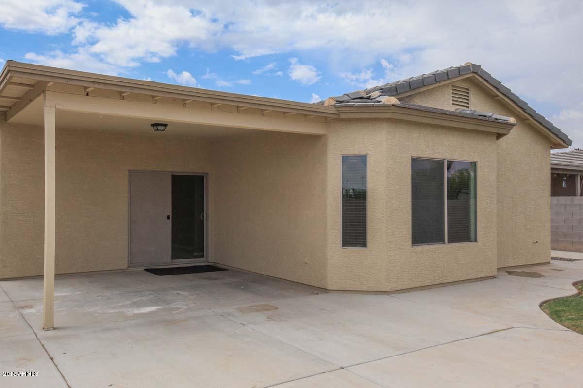 724 East Carson Road Phoenix, AZ 85042 - Photo 29 of 35 Coverd Patio