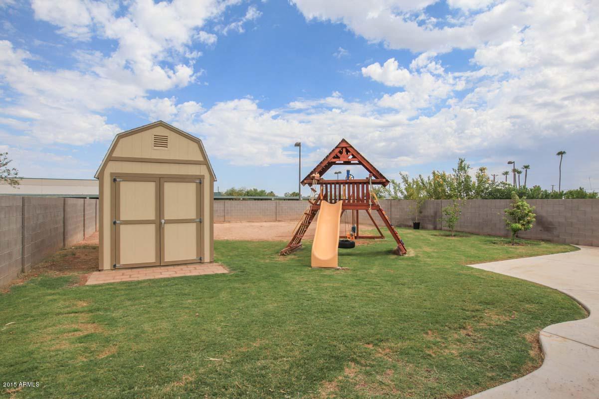 724 East Carson Road Phoenix, AZ 85042 - Photo 31 of 35 Backyard2