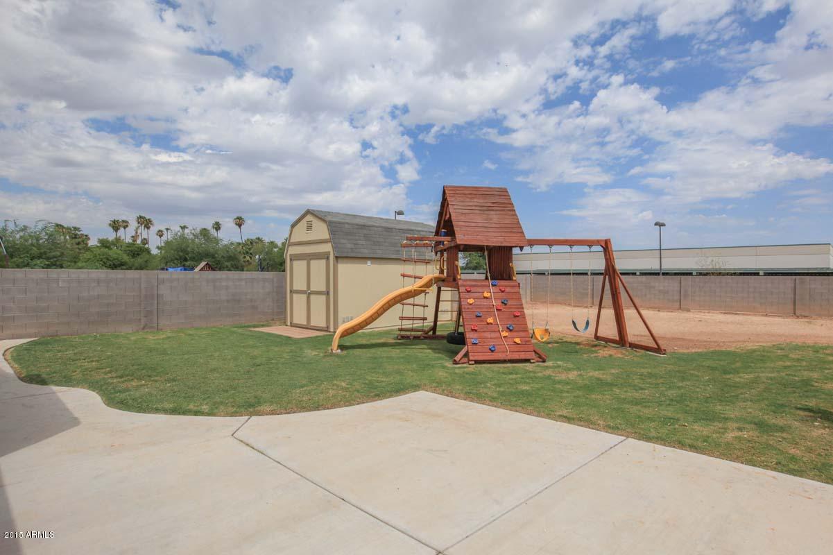 724 East Carson Road Phoenix, AZ 85042 - Photo 33 of 35 Patio View