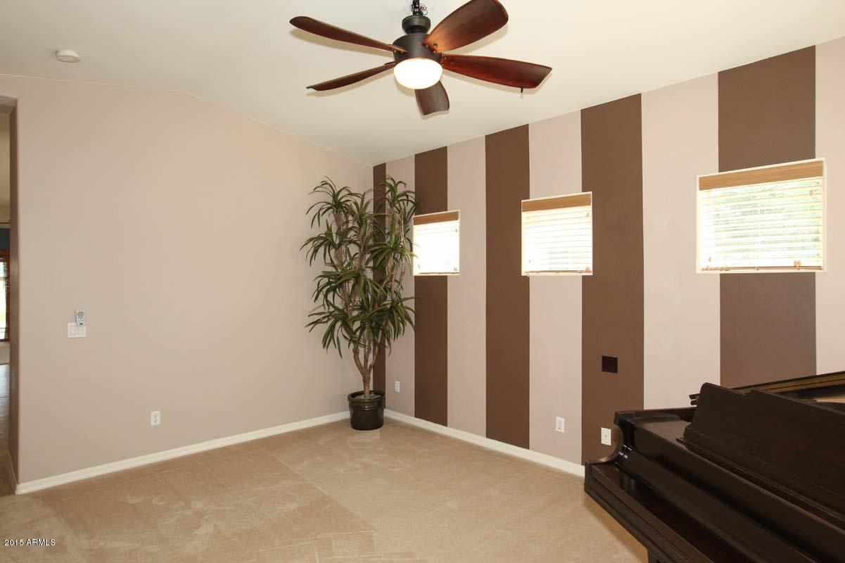 724 East Carson Road Phoenix, AZ 85042 - Photo 9 of 35 Living-Dining Room