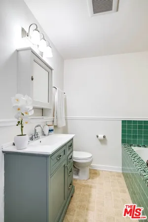 $1,090,000 | 5728 Columbus Avenue, Sherman Oaks, CA 91411