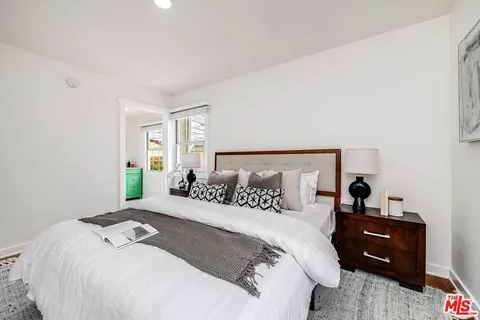 $1,099,000 | 5728 Columbus Avenue, Sherman Oaks, CA 91411