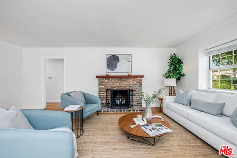 $1,099,000 | 5728 Columbus Avenue, Sherman Oaks, CA 91411