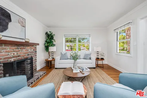 $1,099,000 | 5728 Columbus Avenue, Sherman Oaks, CA 91411