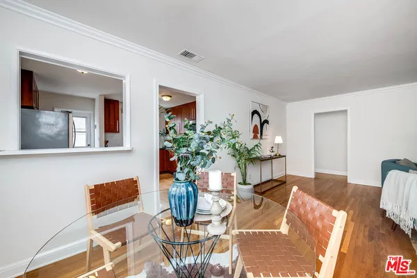 $1,090,000 | 5728 Columbus Avenue, Sherman Oaks, CA 91411