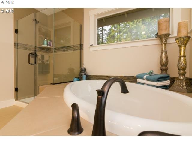 7618 Southwest Applegate Drive Beaverton, OR 97007 - Photo 9 of 29 Gallery Image 9