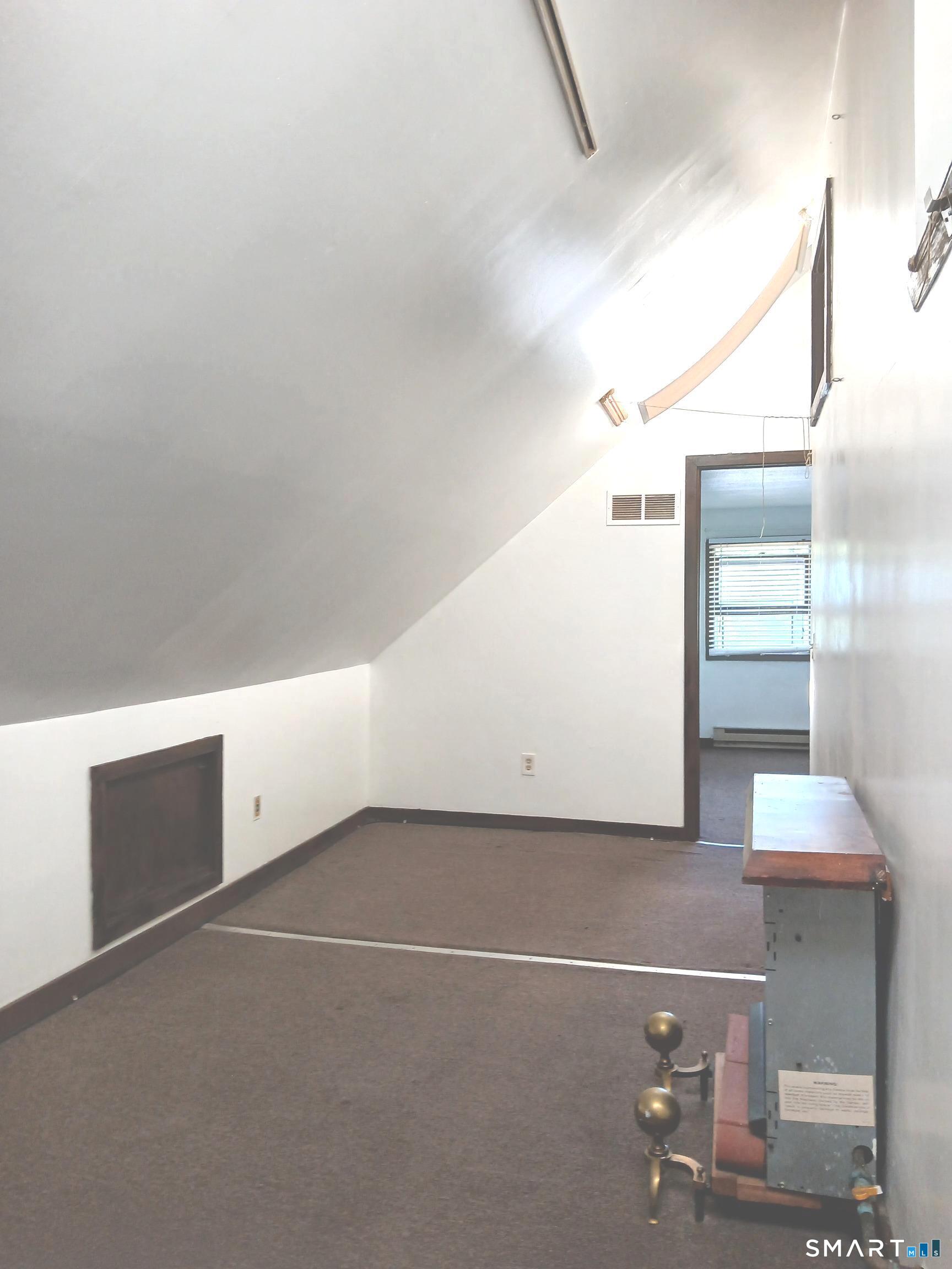 198 Meriden Road Waterbury, CT 06705 - Photo 7 of 8