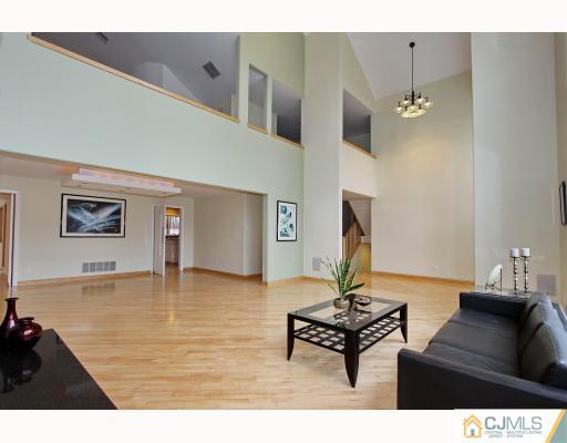 2 Wendover Road Edison, NJ 08820 - Photo 3 of 10