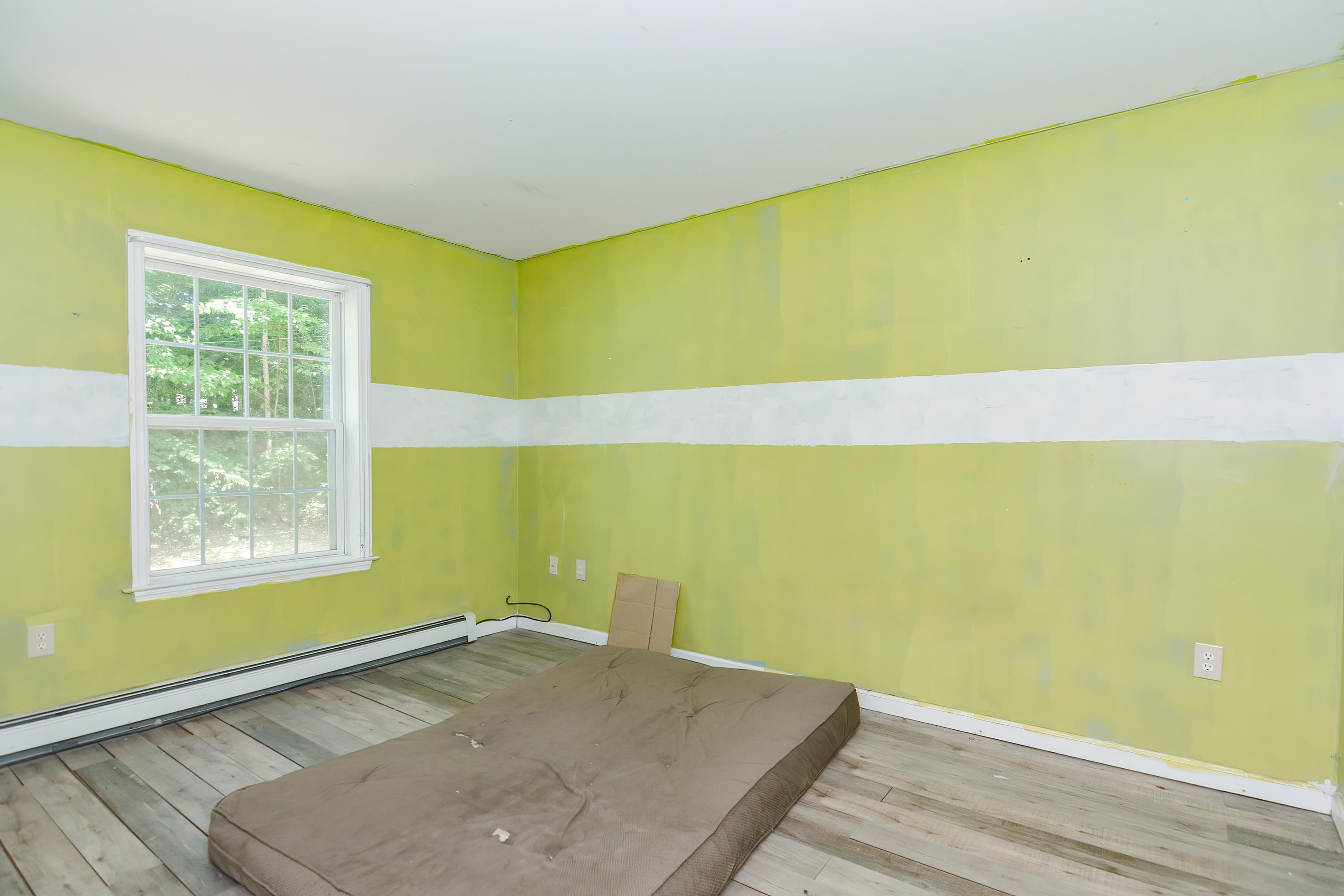 305 Bog Road Hillsborough, NH 03244 - Photo 17 of 31