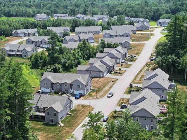 $630,400 | 63 B Sunset Ridge Road, Unit 63B, Epping, NH 03042