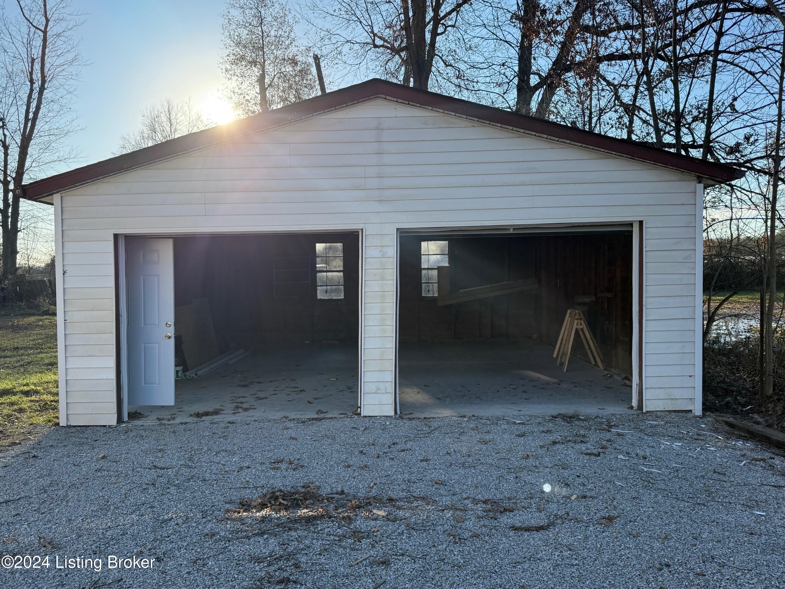 1163 West Blue Lick Road Shepherdsville, KY 40165 - Photo 6 of 18 garage 2