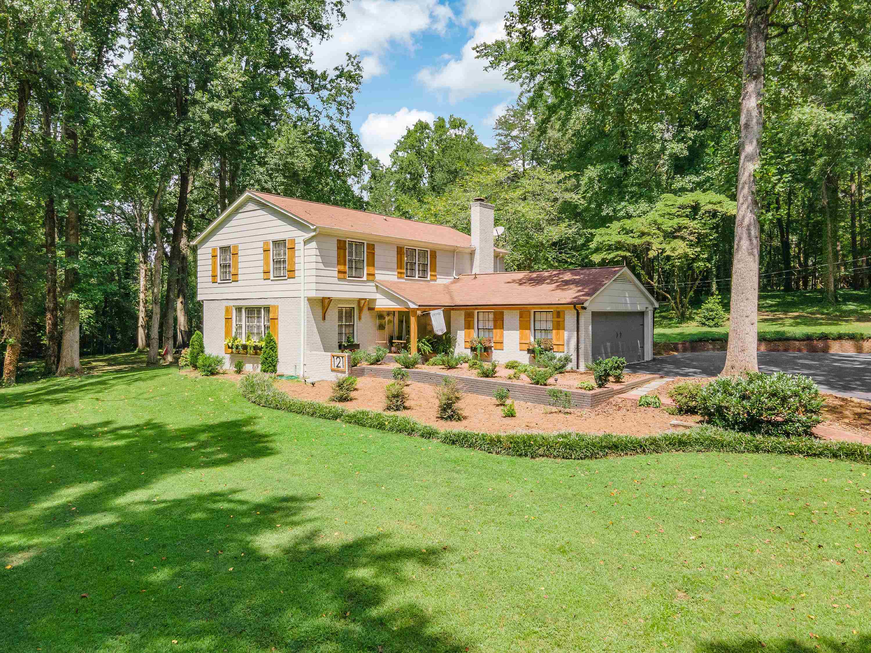 121 Edgecombe Road Spartanburg, SC 29307 - Photo 1 of 34 Gallery Image 1