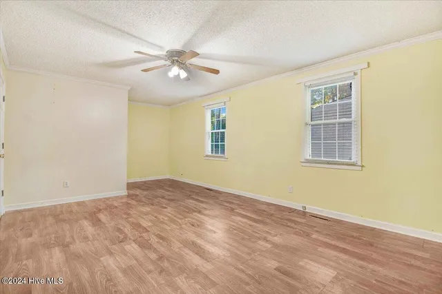 $124,400 | 901 Candlewood Drive, Kinston, NC 28501