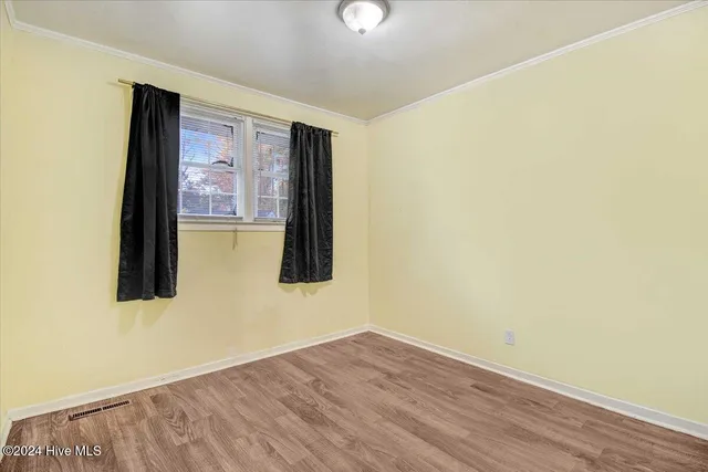 $124,400 | 901 Candlewood Drive, Kinston, NC 28501