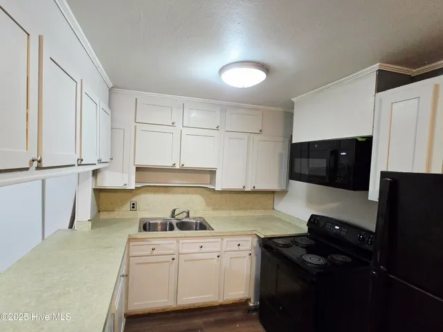 $124,400 | 901 Candlewood Drive, Kinston, NC 28501