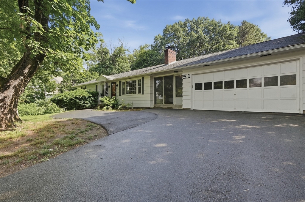 51 Tyler Street Methuen, MA 01844 - Photo 3 of 42