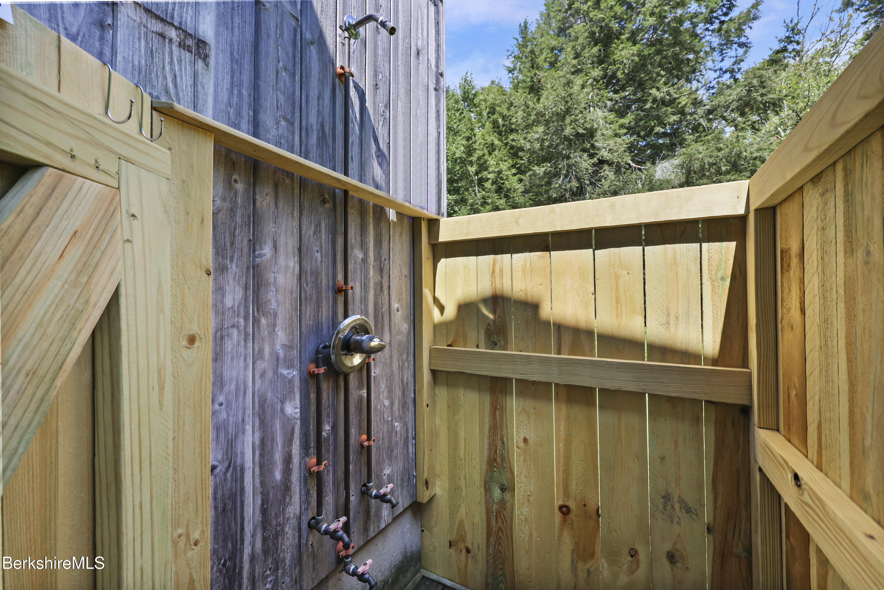 809 Leonhardt Road Becket, MA 01223 - Photo 20 of 55 225 Outdoor Shower