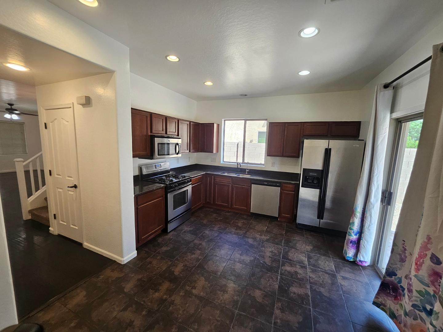1707 South Rochester Drive Gilbert, AZ 85295 - Photo 4 of 19 Photo #4