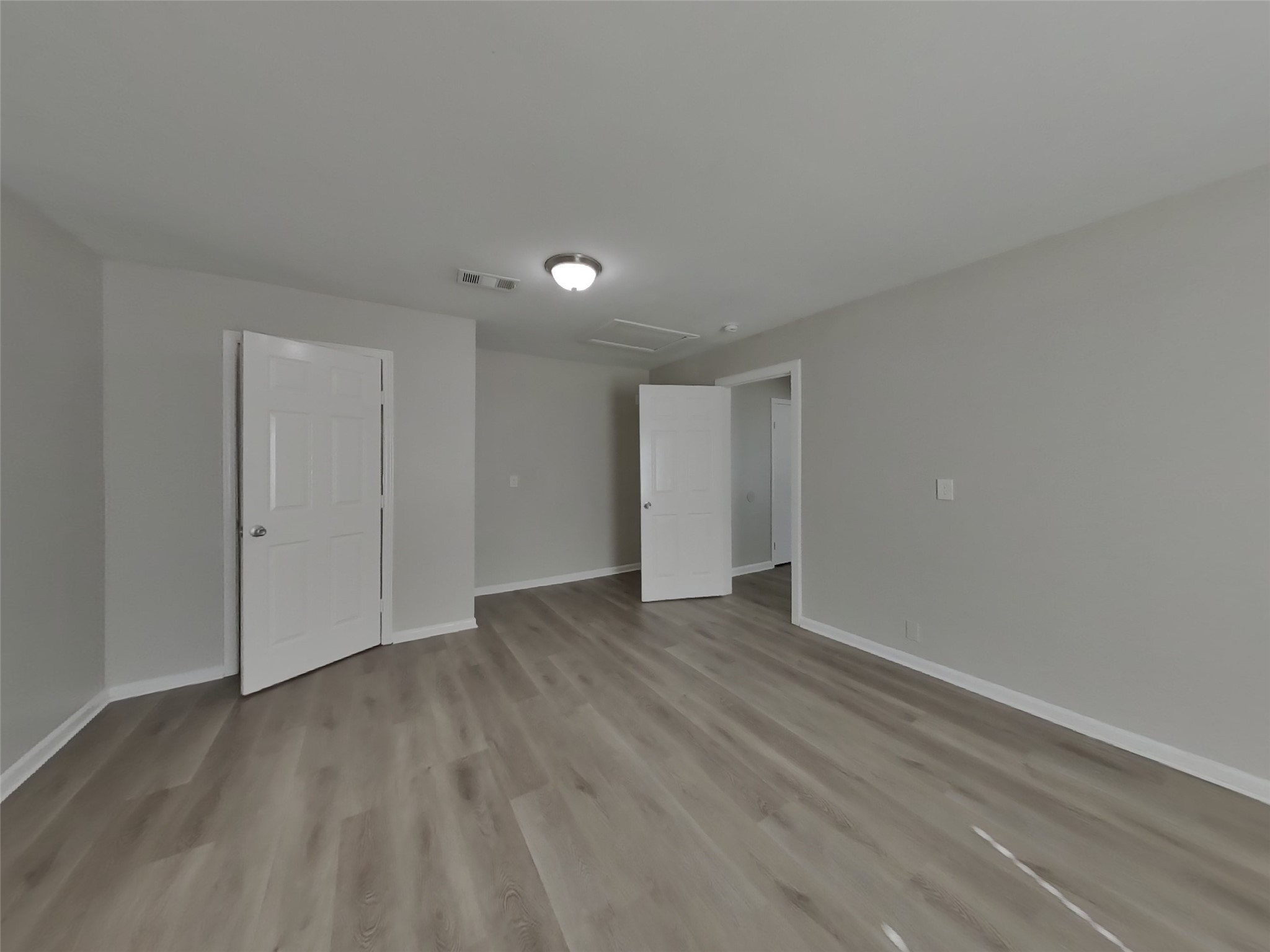 623 Walston Lane Houston, TX 77060 - Photo 17 of 21 a view of an empty room
