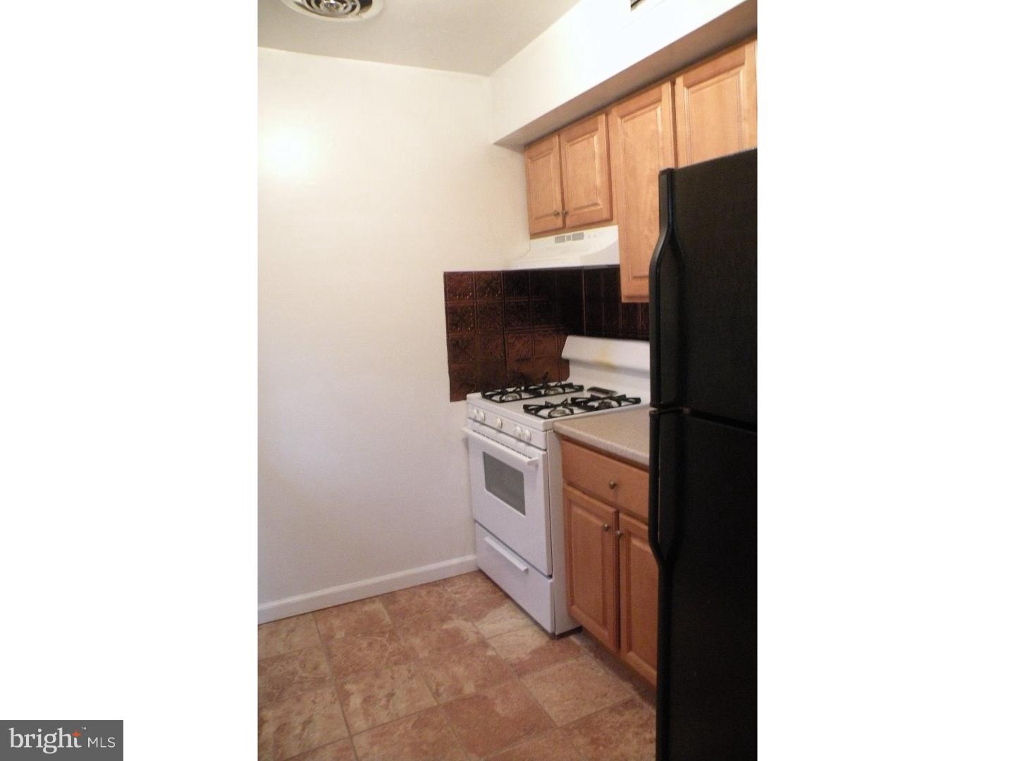 9479 Woodbridge Road Philadelphia, PA 19114 - Photo 5 of 13 Unit #1