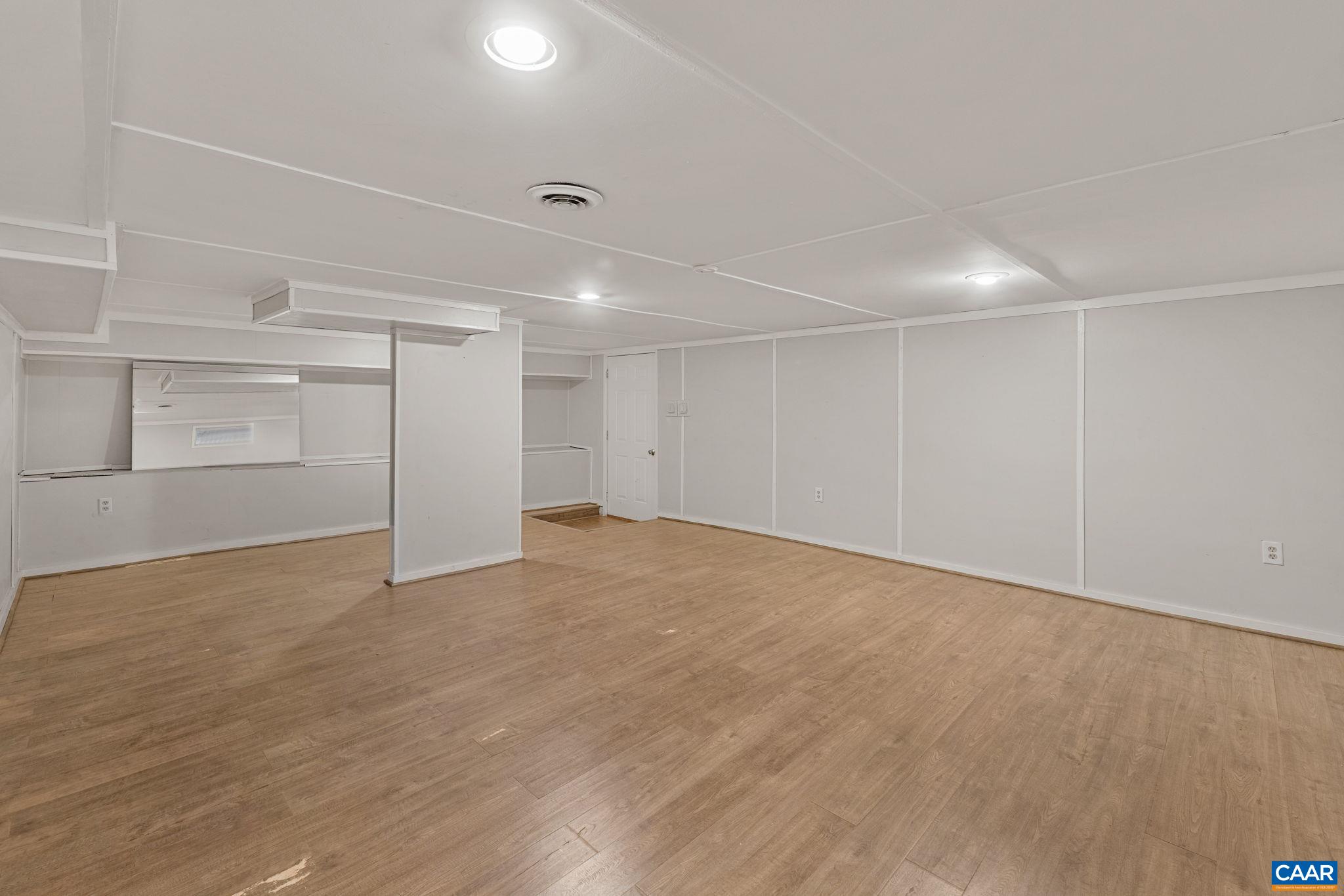 1007 Montrose Avenue Charlottesville, VA 22902 - Photo 28 of 37 a view of an empty room