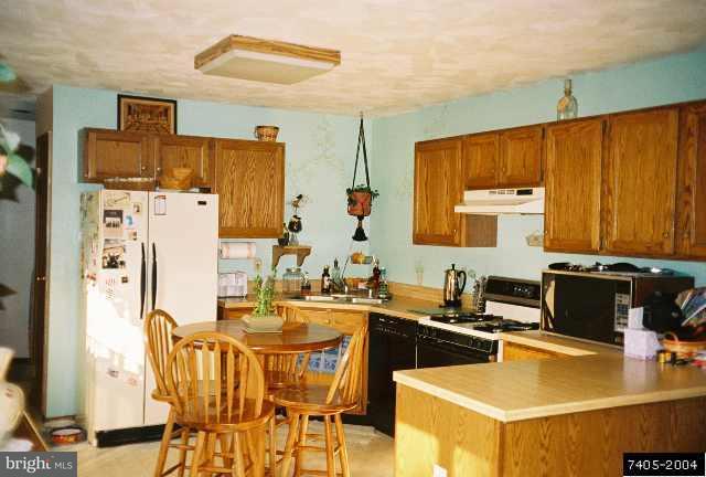 241 Edinburgh Road, Unit 24 York, PA 17406 - Photo 4 of 7 Gallery Image 4