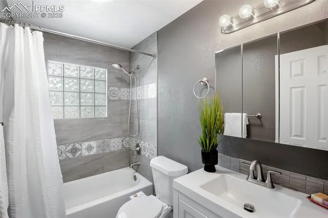 $380,000 | 2524 1/2 East Willamette Avenue, Colorado Springs, CO 80909