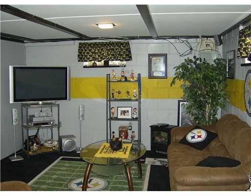 213 Hester Avenue McKees Rocks, PA 15136 - Photo 11 of 14 Other. Lower Level Gameroom!