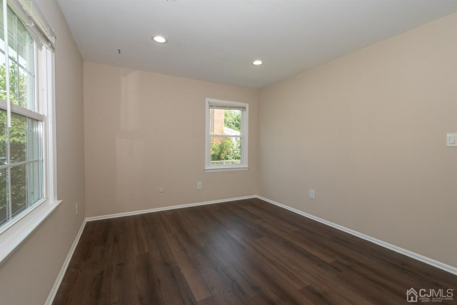 16 Roxy Avenue Edison, NJ 08820 - Photo 15 of 31 Bedroom 1