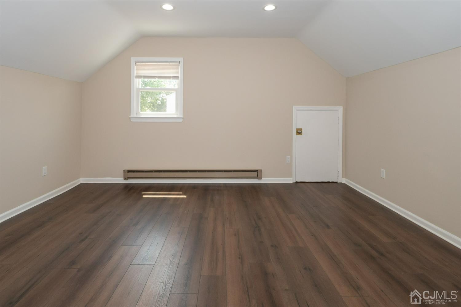 16 Roxy Avenue Edison, NJ 08820 - Photo 24 of 31 Bedroom 3