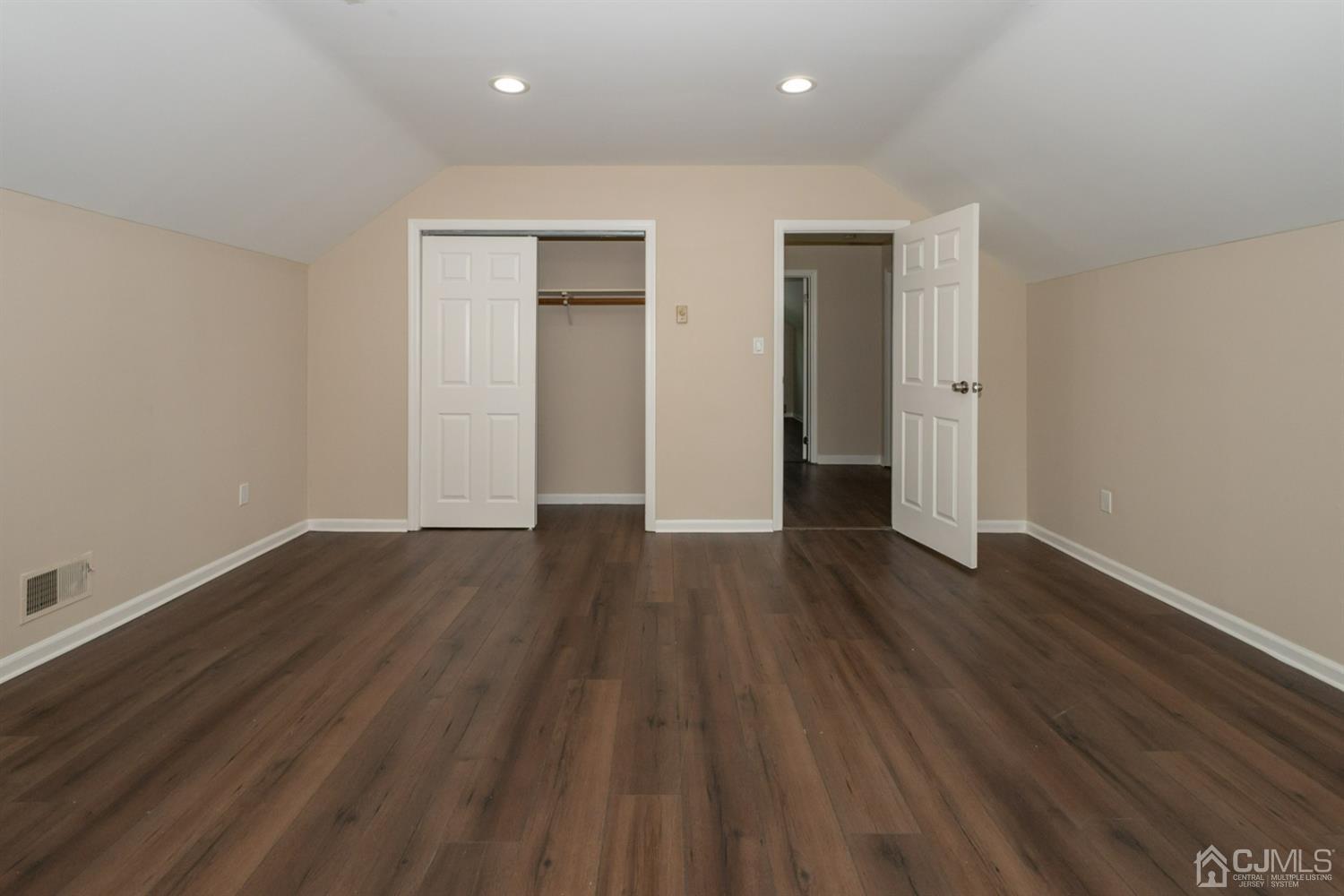 16 Roxy Avenue Edison, NJ 08820 - Photo 26 of 31 Bedroom 3