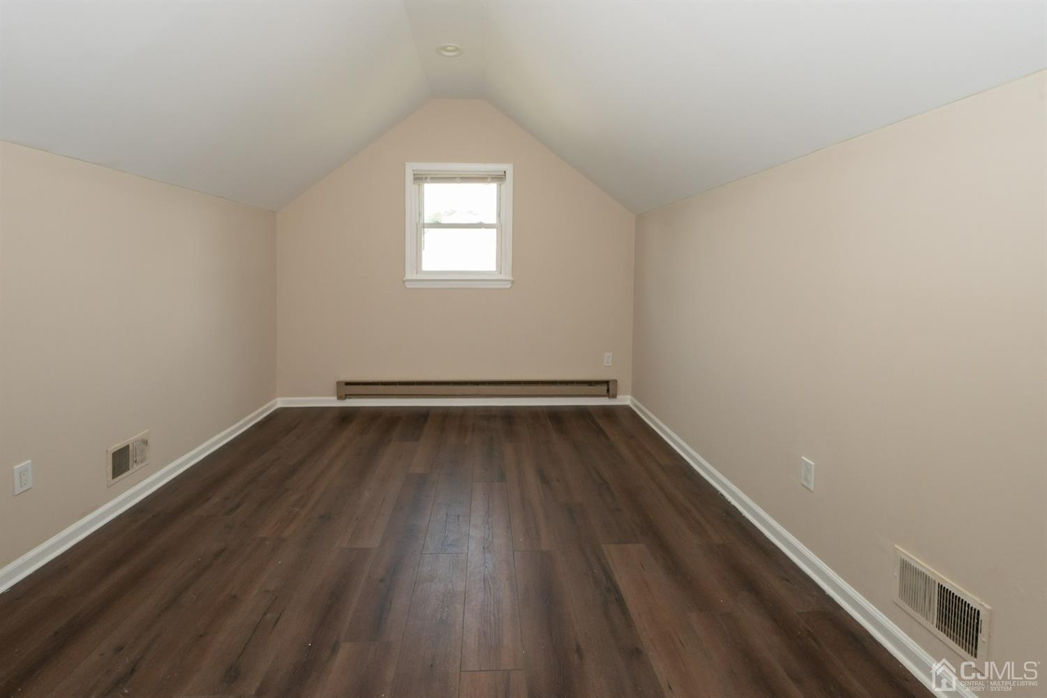 16 Roxy Avenue Edison, NJ 08820 - Photo 28 of 31 Bedroom 4