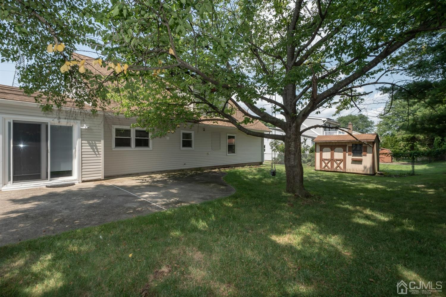 16 Roxy Avenue Edison, NJ 08820 - Photo 30 of 31 Back