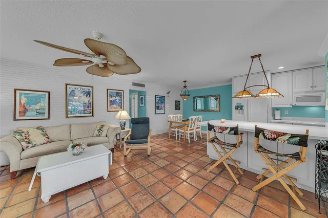 $209,000 | 2541 Northeast 11th Street, Unit 101, Pompano Beach, FL 33062