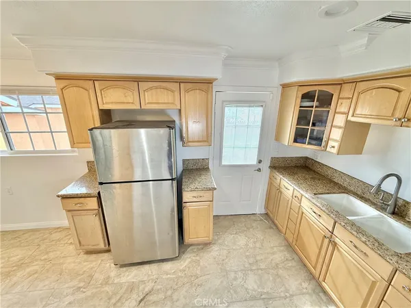 $4,200 | 732 James, Pomona, CA 91767
