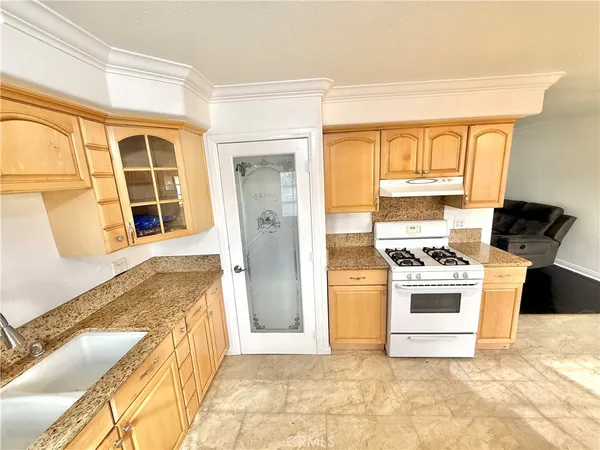 $4,200 | 732 James, Pomona, CA 91767