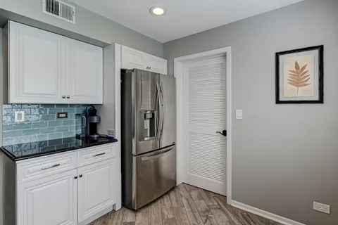 $349,000 | 424 58th Place, Hinsdale, IL 60521