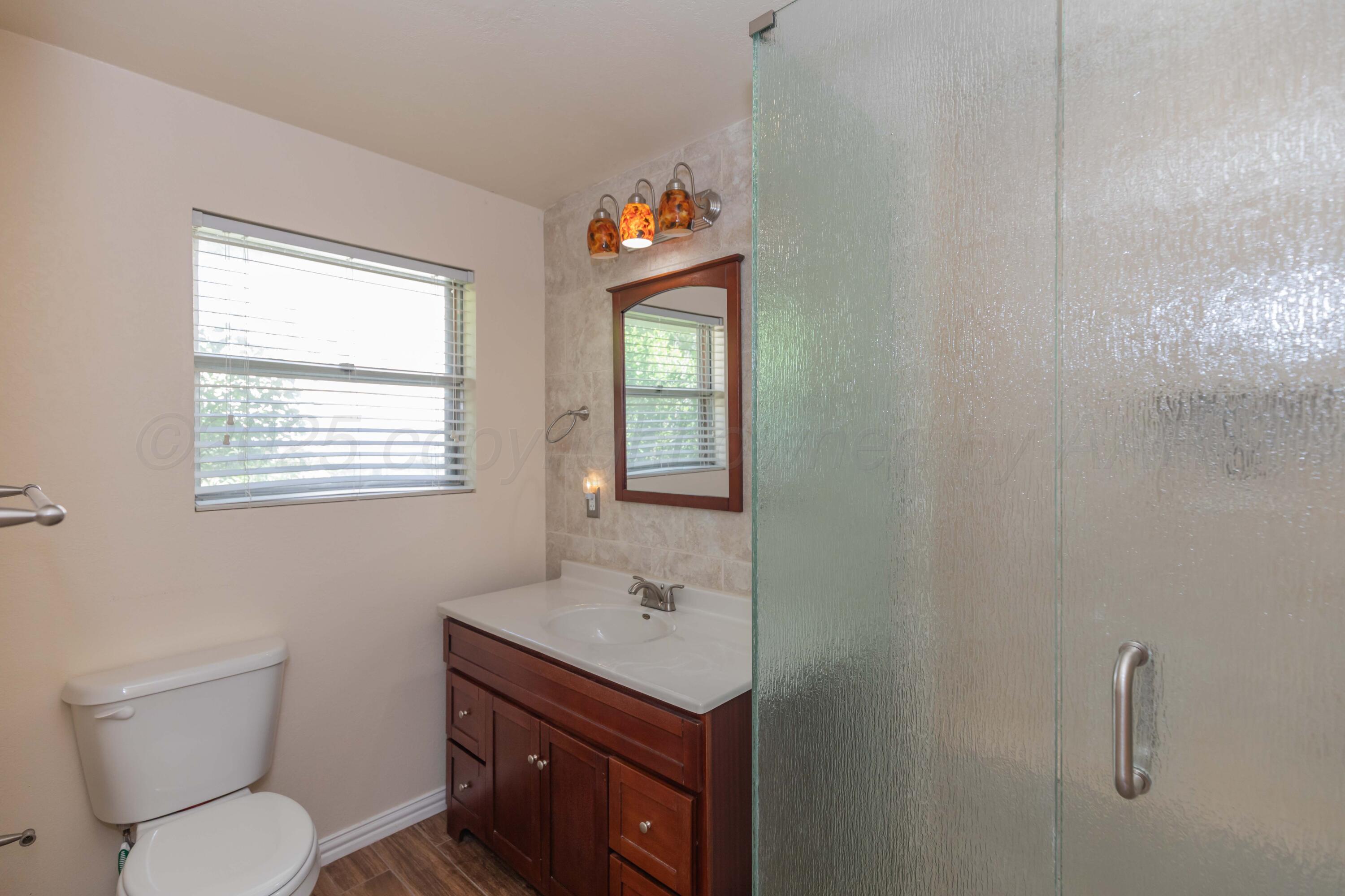 104 Milner Road Fritch, TX 79036 - Photo 29 of 55 PRIMARY BATH VIEW 1