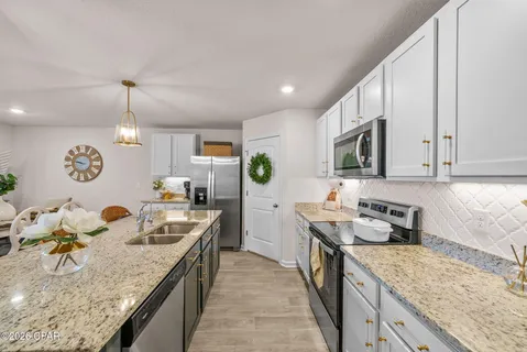 $334,000 | 102 Spikes Circle, Southport, FL 32409
