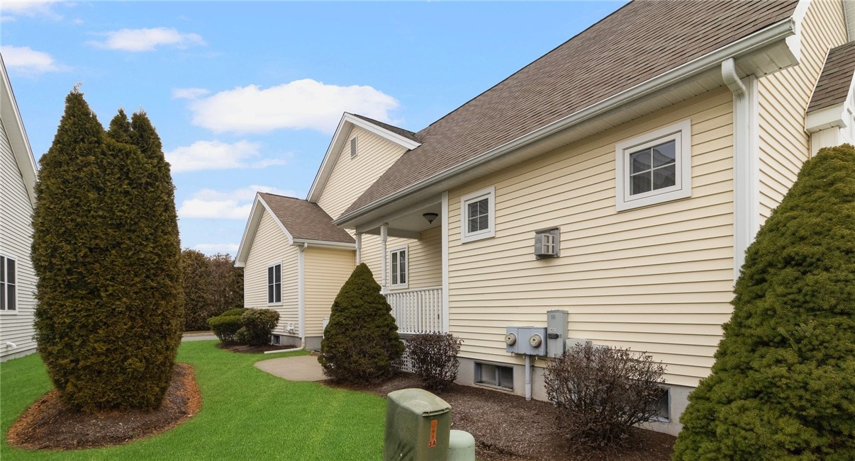 500 Mendon Road, Unit 112 Cumberland, RI 02864 - Photo 36 of 38