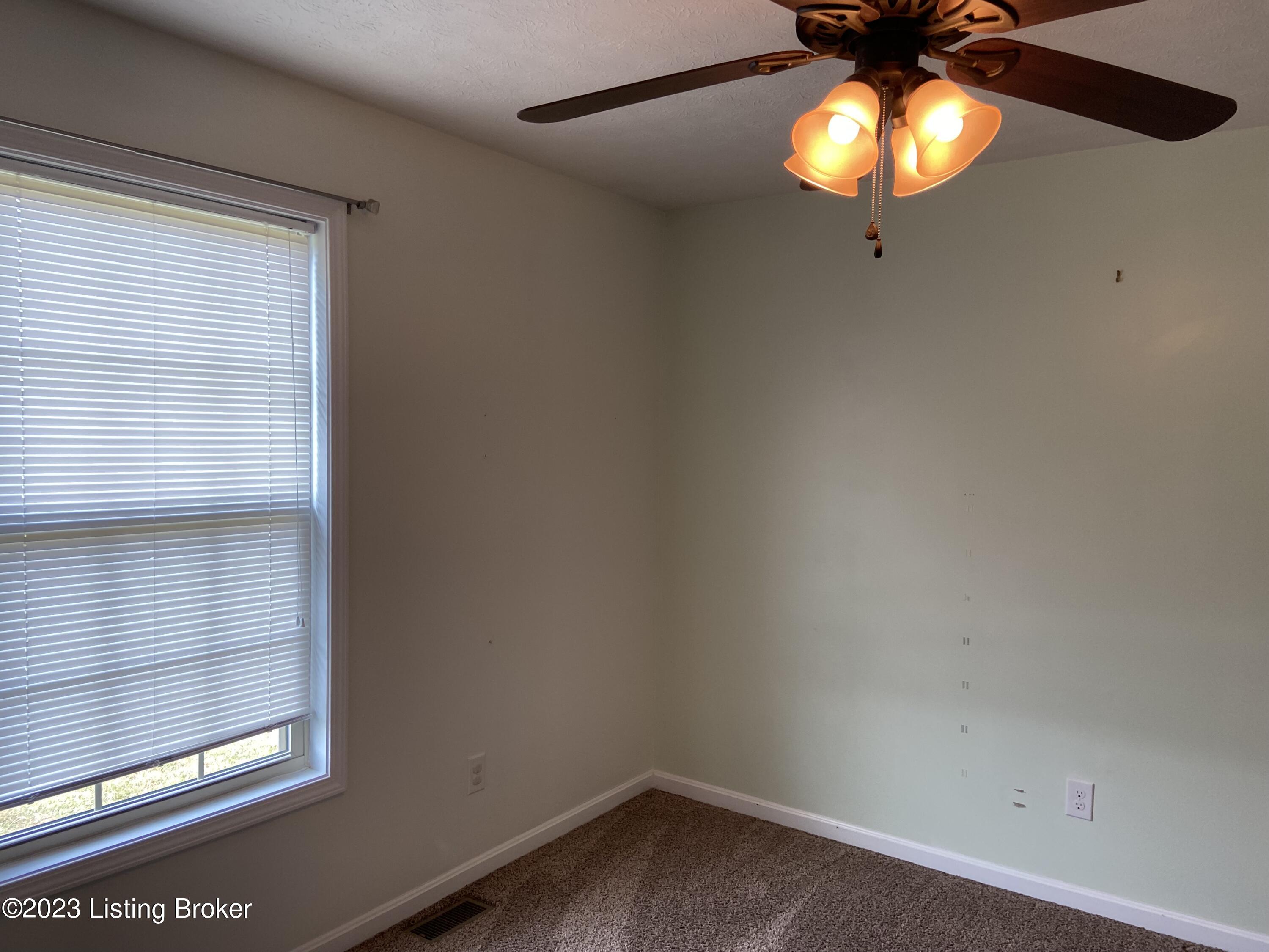 165 Winngate Road Elizabethtown, KY 42701 - Photo 23 of 38 IMG_1056