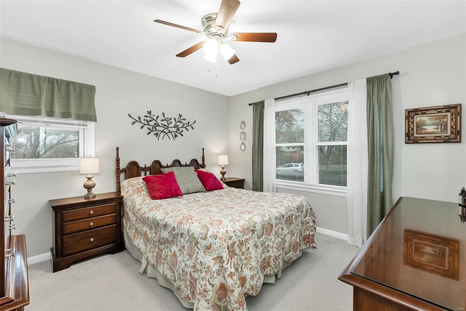 611 Barton Lane Ballwin, MO 63021 - Photo 12 of 27 Gallery Image 12