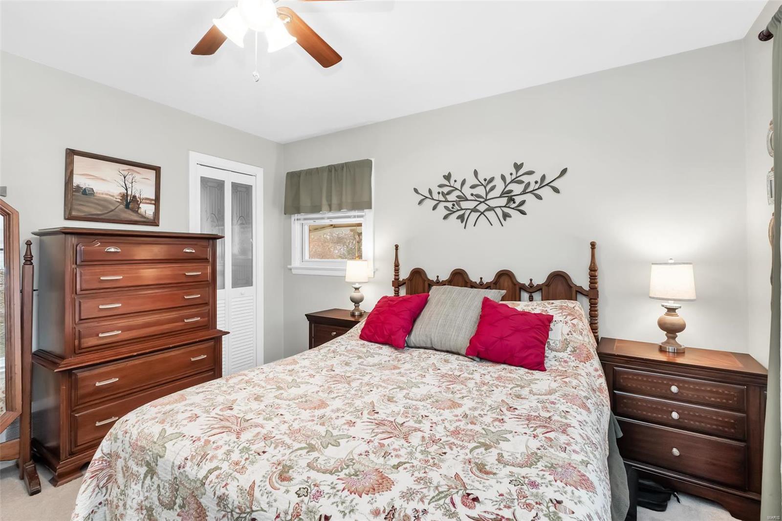 611 Barton Lane Ballwin, MO 63021 - Photo 13 of 27 Gallery Image 13